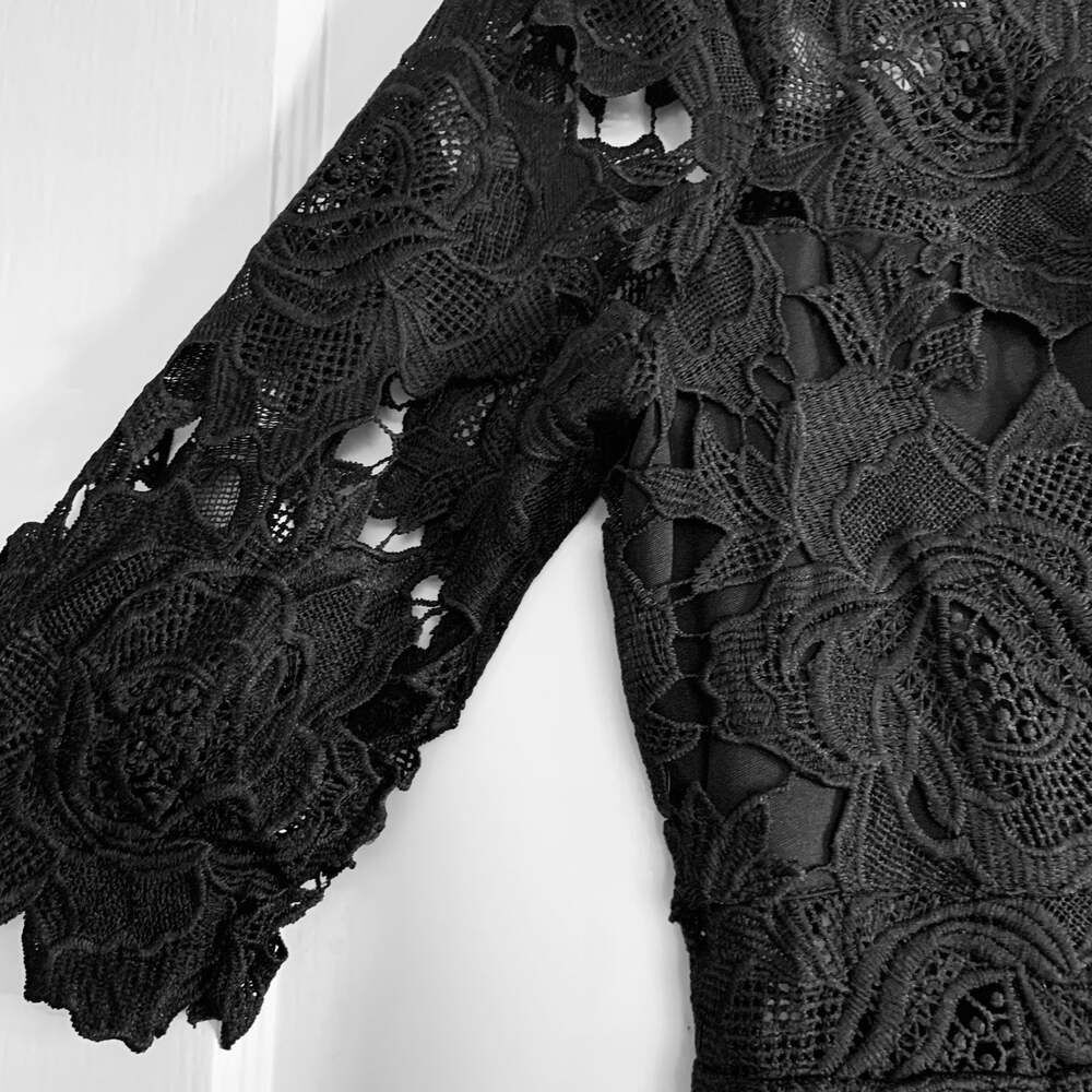 Lulu’s Black Lace Dress A Fine Romance Black Sheath Dress Small Lulus NWOT - Picture 4 of 7